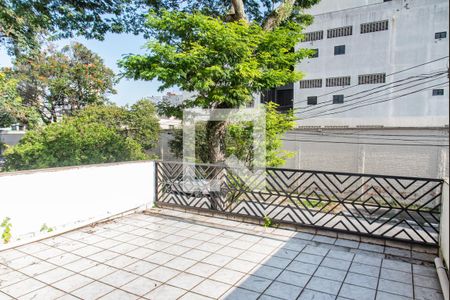 Casa para alugar com 250m², 3 quartos e sem vaga Casa para alugar com 250m², 3 quartos e sem vagaVaranda da suíte