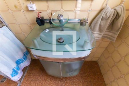 Casa à venda com 200m², 5 quartos e 1 vagaBanheiro 