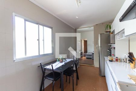 Casa à venda com 200m², 5 quartos e 1 vagaCozinha  casa 2