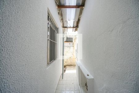 Entrada de casa para alugar com 1 quarto, 40m² em Vila Santo Estevão, São Paulo
