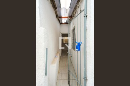 Casa de condomínio para alugar com 40m², 1 quarto e sem vaga Casa de condomínio para alugar com 40m², 1 quarto e sem vagaCorredor de entrada