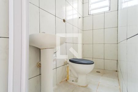Banheiro de casa de condomínio para alugar com 1 quarto, 40m² em Vila Santo Estevão, São Paulo