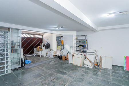 Casa de condomínio à venda com 166m², 3 quartos e 5 vagasGaragem