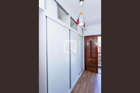 Casa de condomínio à venda com 166m², 3 quartos e 5 vagasQuarto 2