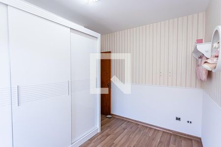 Casa de condomínio à venda com 166m², 3 quartos e 5 vagasQuarto 1