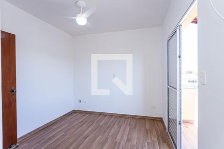 Casa de condomínio à venda com 166m², 3 quartos e 5 vagasSuite