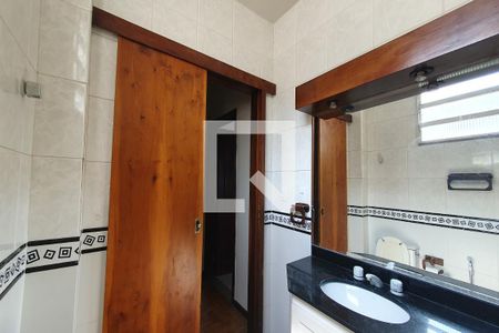 Banheiro de apartamento para alugar com 3 quartos, 129m² em Grajau, Rio de Janeiro