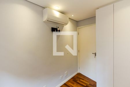 Quarto 1 de apartamento para alugar com 2 quartos, 65m² em Vila Uberabinha, São Paulo