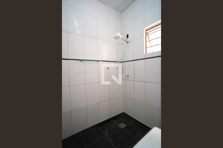 Casa para alugar com 70m², 2 quartos e 2 vagasBanheiro