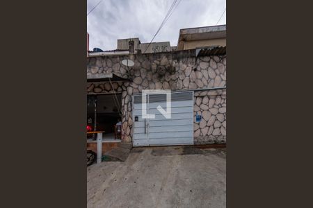 Casa para alugar com 60m², 2 quartos e sem vaga Casa para alugar com 60m², 2 quartos e sem vagaFachada