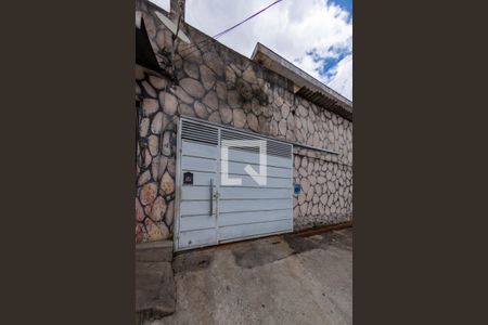 Casa para alugar com 60m², 2 quartos e sem vaga Casa para alugar com 60m², 2 quartos e sem vagaFachada