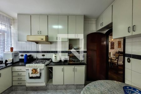 Casa para alugar com 240m², 3 quartos e 1 vagaCozinha