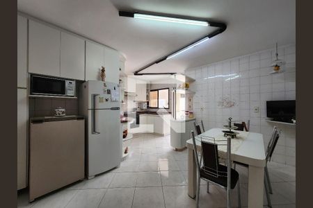 Apartamento à venda com 170m², 3 quartos e 2 vagasCozinha