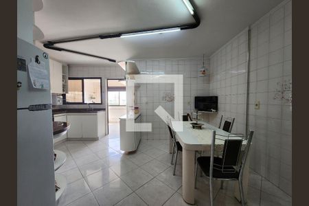 Apartamento à venda com 170m², 3 quartos e 2 vagasCozinha