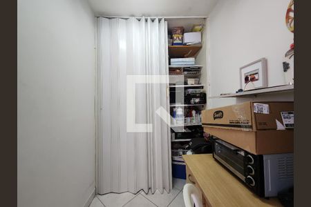Apartamento à venda com 170m², 3 quartos e 2 vagasQuarto de Serviço