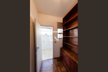 Apartamento para alugar com 136m², 4 quartos e 2 vagas Apartamento para alugar com 136m², 4 quartos e 2 vagasQuarto de serviço