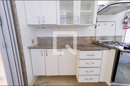 Apartamento para alugar com 136m², 4 quartos e 2 vagas Apartamento para alugar com 136m², 4 quartos e 2 vagasCozinha