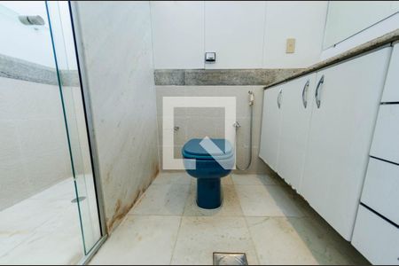 Apartamento para alugar com 136m², 4 quartos e 2 vagas Apartamento para alugar com 136m², 4 quartos e 2 vagasBanheiro suíte