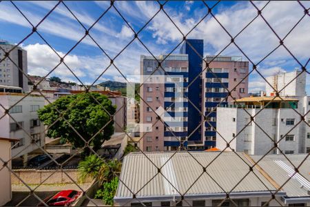 Apartamento para alugar com 136m², 4 quartos e 2 vagas Apartamento para alugar com 136m², 4 quartos e 2 vagasVista