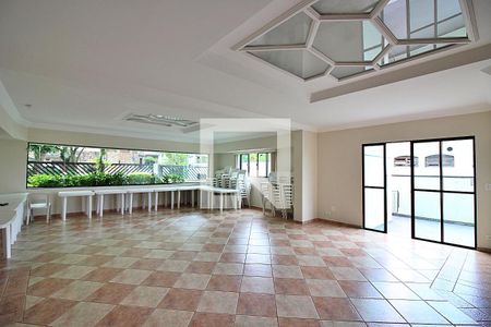 Apartamento à venda com 100m², 3 quartos e 3 vagasÁrea comum - Salão de festas