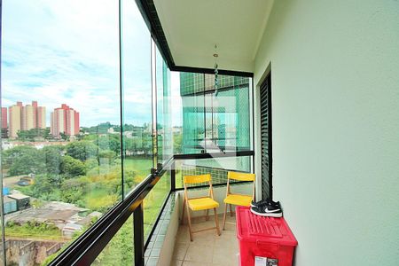 Apartamento à venda com 100m², 3 quartos e 3 vagasSacada do Quarto 1 - Suíte