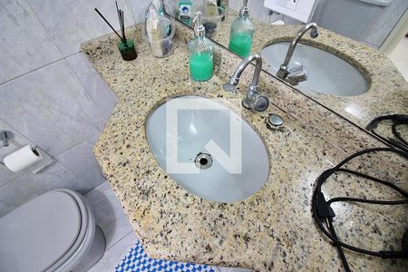 Apartamento à venda com 100m², 3 quartos e 3 vagasBanheiro Social