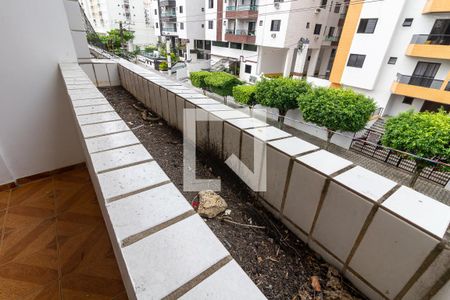 Detalhe da varanda de apartamento para alugar com 2 quartos, 80m² em Vila Assuncao, Praia Grande