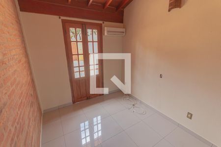 Casa à venda com 110m², 3 quartos e 4 vagassala 3