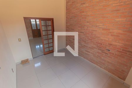 Casa à venda com 110m², 3 quartos e 4 vagassala 3