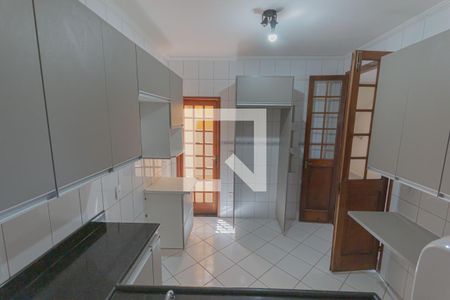 Casa à venda com 110m², 3 quartos e 4 vagasv