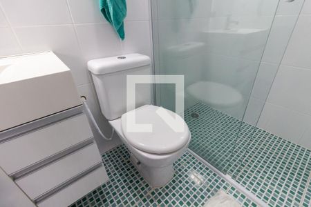Casa para alugar com 110m², 2 quartos e 4 vagas Casa para alugar com 110m², 2 quartos e 4 vagasDetalhe do banheiro da suíte
