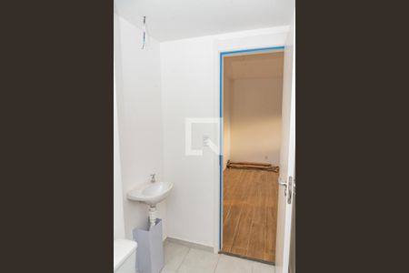 Banheiro de kitnet/studio para alugar com 1 quarto, 24m² em Sé, São Paulo
