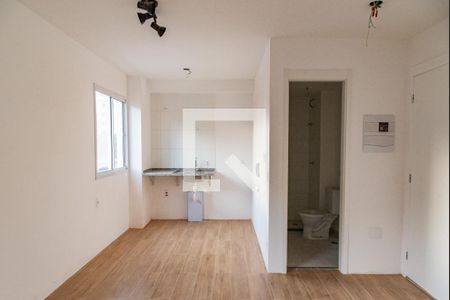 Sala/quarto/cozinha de kitnet/studio para alugar com 1 quarto, 24m² em Sé, São Paulo