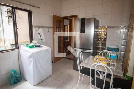 Casa para alugar com 270m², 4 quartos e 2 vagasCozinha