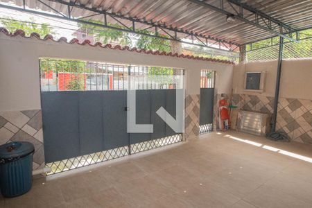 Casa para alugar com 270m², 4 quartos e 2 vagasQuintal/Garagem
