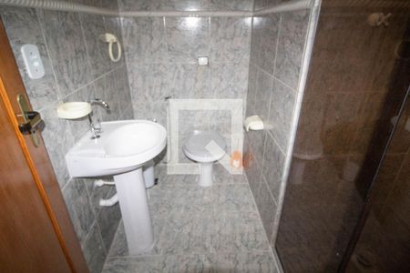 Casa para alugar com 270m², 4 quartos e 2 vagasBanheiro Social