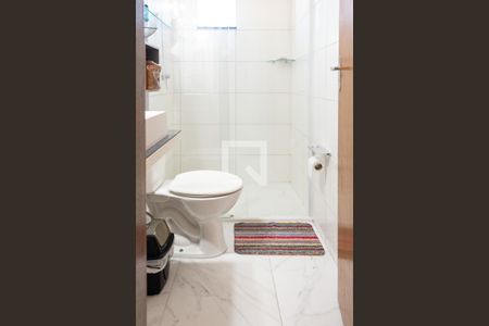 Banheiro da Suíte  de apartamento para alugar com 2 quartos, 56m² em Ingleses do Rio Vermelho, Florianópolis