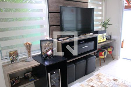 Sala de TV de casa à venda com 3 quartos, 166m² em Vila Pirituba, São Paulo