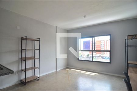 Dormitório e cozinha de kitnet/studio para alugar com 1 quarto, 30m² em Marechal Rondon, Canoas