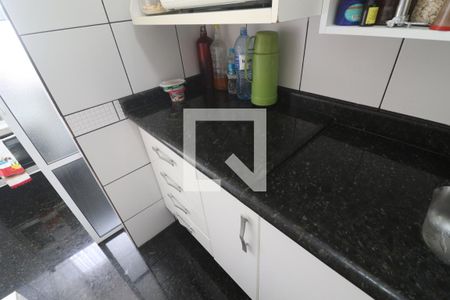 Apartamento à venda com 60m², 2 quartos e 2 vagasCozinha 