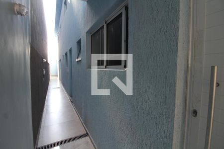 Corredor de casa para alugar com 1 quarto, 25m² em Jardim Vila Formosa, São Paulo