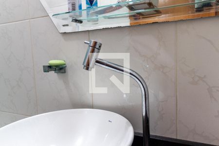 Casa à venda com 220m², 3 quartos e 6 vagasBanheiro - torneira