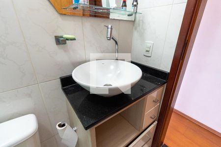 Casa à venda com 220m², 3 quartos e 6 vagasBanheiro da Suíte 1