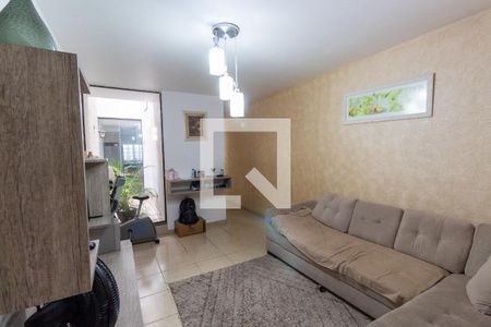 Sala de casa à venda com 3 quartos, 220m² em Vila Frugoli, São Paulo