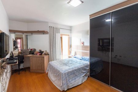 Casa à venda com 220m², 3 quartos e 6 vagasQuarto Suíte 3