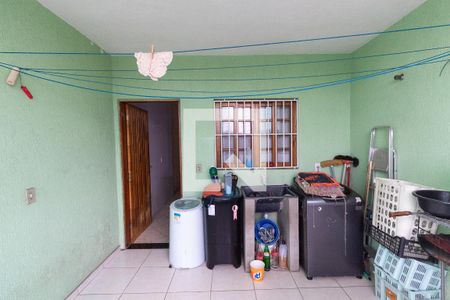 Casa à venda com 220m², 3 quartos e 6 vagasLavanderia