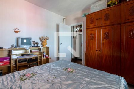 Quarto 2 de casa à venda com 5 quartos, 300m² em Vila Carolina, São Paulo