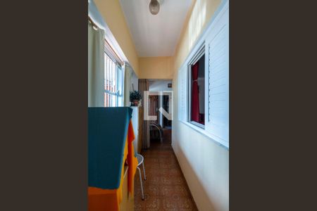 Casa à venda com 300m², 5 quartos e 3 vagasCorredor