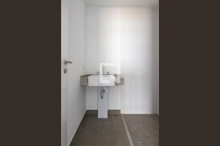 Banheiro de apartamento para alugar com 1 quarto, 25m² em Cerqueira César, São Paulo