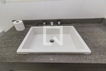 Apartamento para alugar com 145m², 3 quartos e sem vagaBanheiro